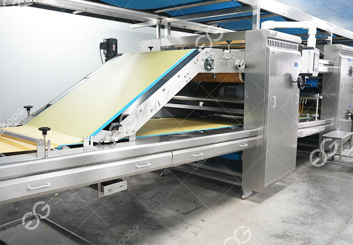 Máquina automática para hacer galletas duras